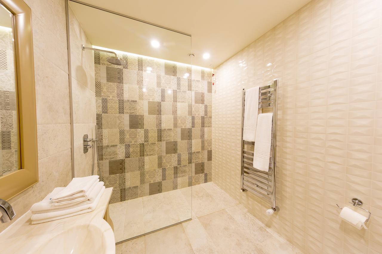 Hotel Cardinal-Domeniile Martinutzi Alba Iulia Extérieur photo