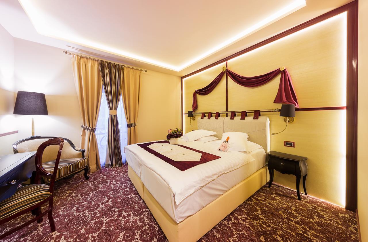 Hotel Cardinal-Domeniile Martinutzi Alba Iulia Extérieur photo