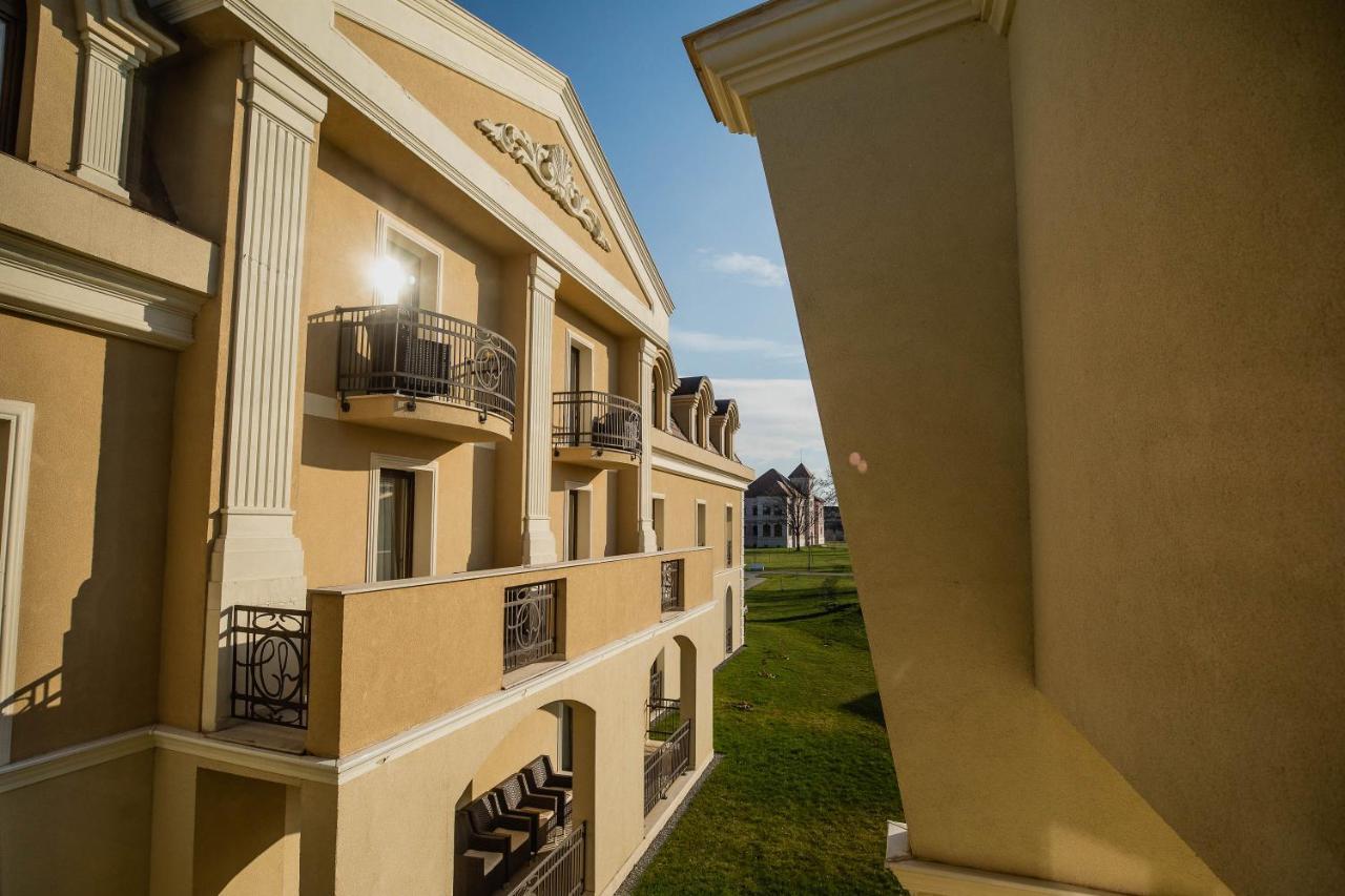 Hotel Cardinal-Domeniile Martinutzi Alba Iulia Extérieur photo